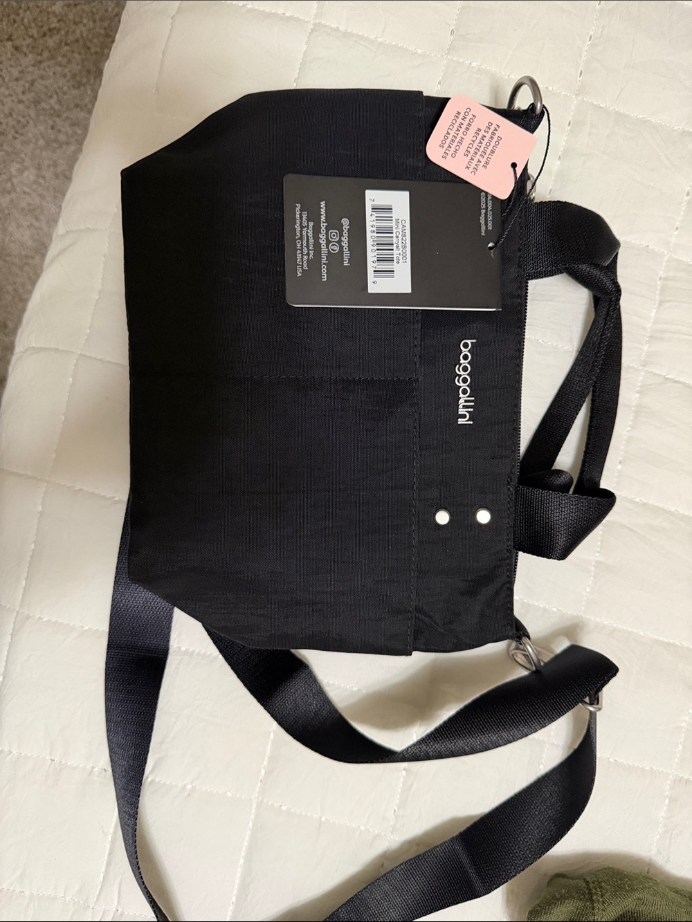 baggallini Black Slim Crossbody Messenger Bag